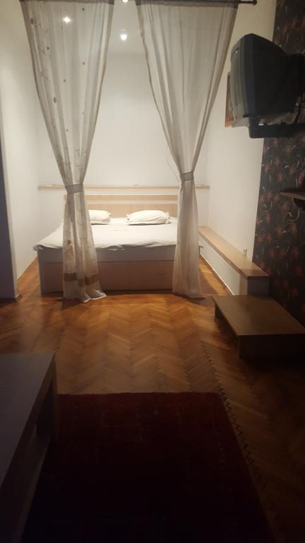 Hospitality Centrum - Nicolae Iorga Bucarest Extérieur photo